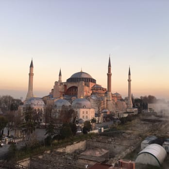 Seven Hills Seafood Restaurant - Hagia Sophia. - Seafood Near Me - Istanbul, 34 Seven Hills Seafood Restaurant - Hagia Sophia. - Seafood Near Me - Istanbul, 34