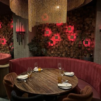 Darvaza - Inside - Restaurants Near Me - Barcelona, B Darvaza - Inside - Restaurants Near Me - Barcelona, B