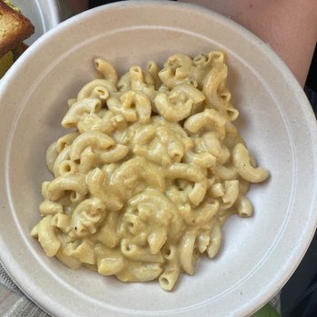 Kitchen Mouse Cafe - Mac 'N Cheese - Vegan Near Me - Los Angeles, California Kitchen Mouse Cafe - Mac 'N Cheese - Vegan Near Me - Los Angeles, California
