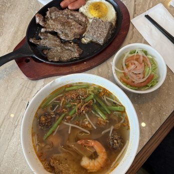 Ngon - Bánh Mì Chảo  Bánh Đa Cua Hải Phòng - Vietnamese Near Me - Garden Grove, California