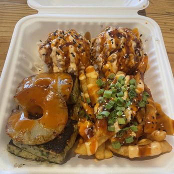 Big Kahuna - Tofu Plate with sticky rice and Hawaiian style fries instead of macaroni salad - Burgers Near Me - Lexington, Kentucky Big Kahuna - Tofu Plate with sticky rice and Hawaiian style fries instead of macaroni salad - Burgers Near Me - Lexington, Kentucky