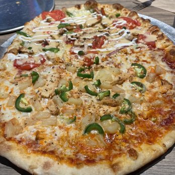Rock'n Dough - Half chicken Hawaiian ( custom order) Half Get Lifted ( I believe) - Pizza Near Me - Jackson, Tennessee