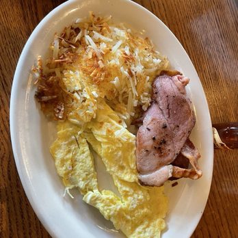 Cracker Barrel Old Country Store - Grandma's Sampler Pancake Breakfast - American Near Me - Joplin, Missouri