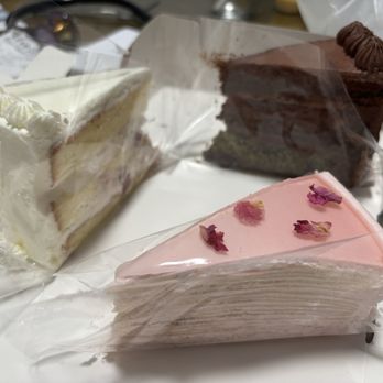 La Plume Bakery & Cafe - Strawberry shortcake, Dubai chocolate cake, rose crepe cake - Cafes Near Me - Houston, Texas La Plume Bakery & Cafe - Strawberry shortcake, Dubai chocolate cake, rose crepe cake - Cafes Near Me - Houston, Texas