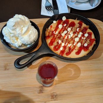 D-Spot Dessert Cafe - Desserts Near Me - Toronto, Ontario