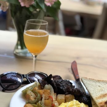 Le Petit Café - Coffee & Tea Near Me - Brooklyn, New York