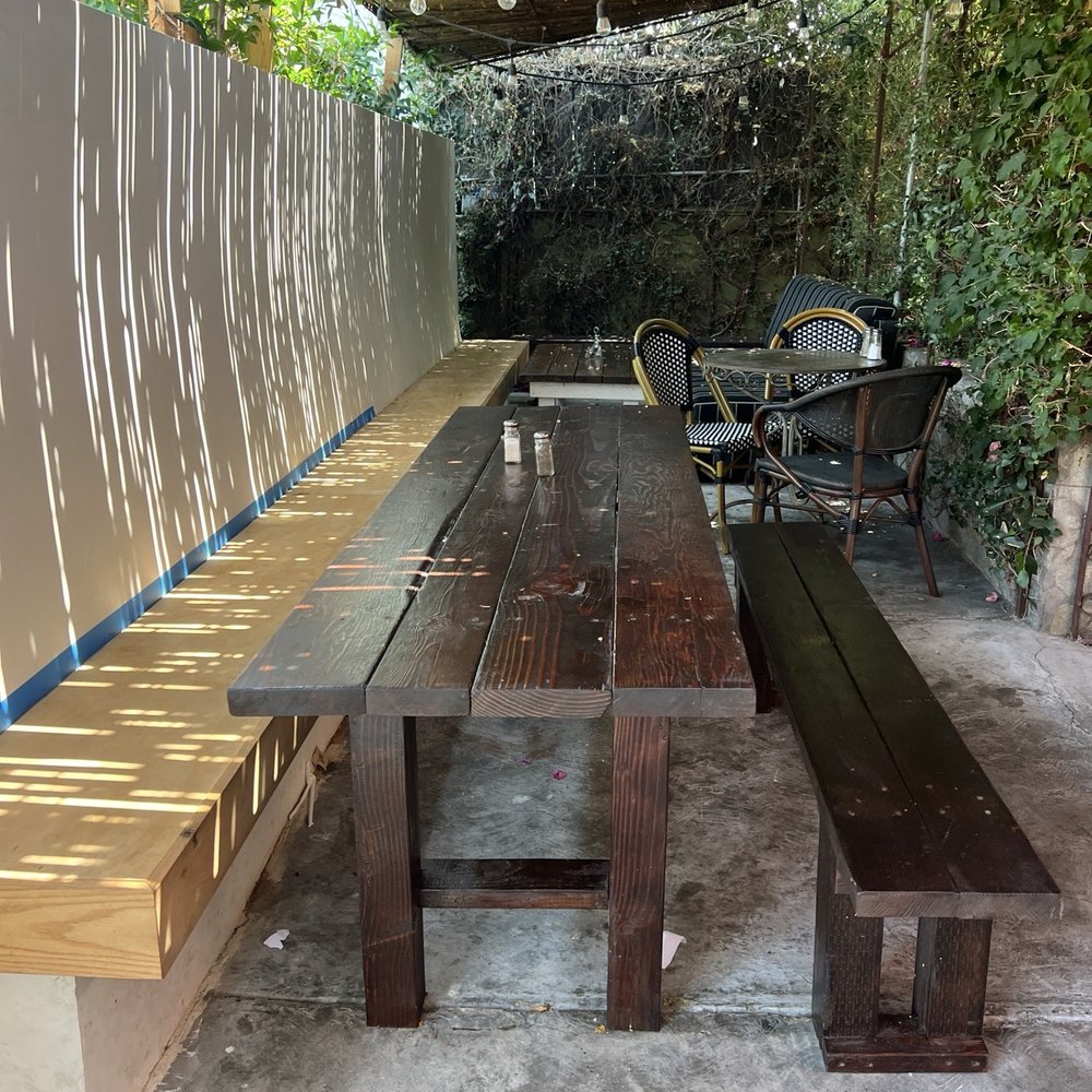 Garden Cafe - Outdoor seating - Breakfast & Brunch Near Me - Sherman Oaks, California Garden Cafe - Outdoor seating - Breakfast & Brunch Near Me - Sherman Oaks, California
