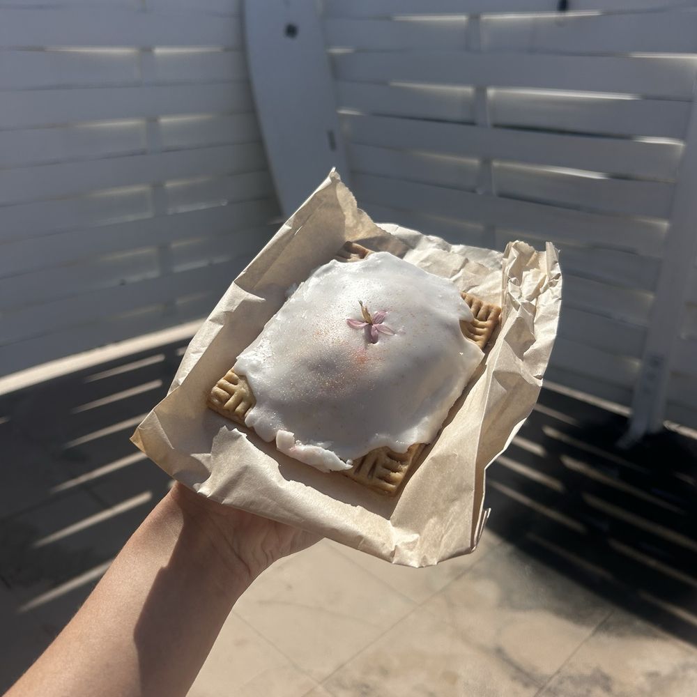 Revolution Roasters - Peachey lychee pop tart - Coffee Roasteries Near Me - Carlsbad, California