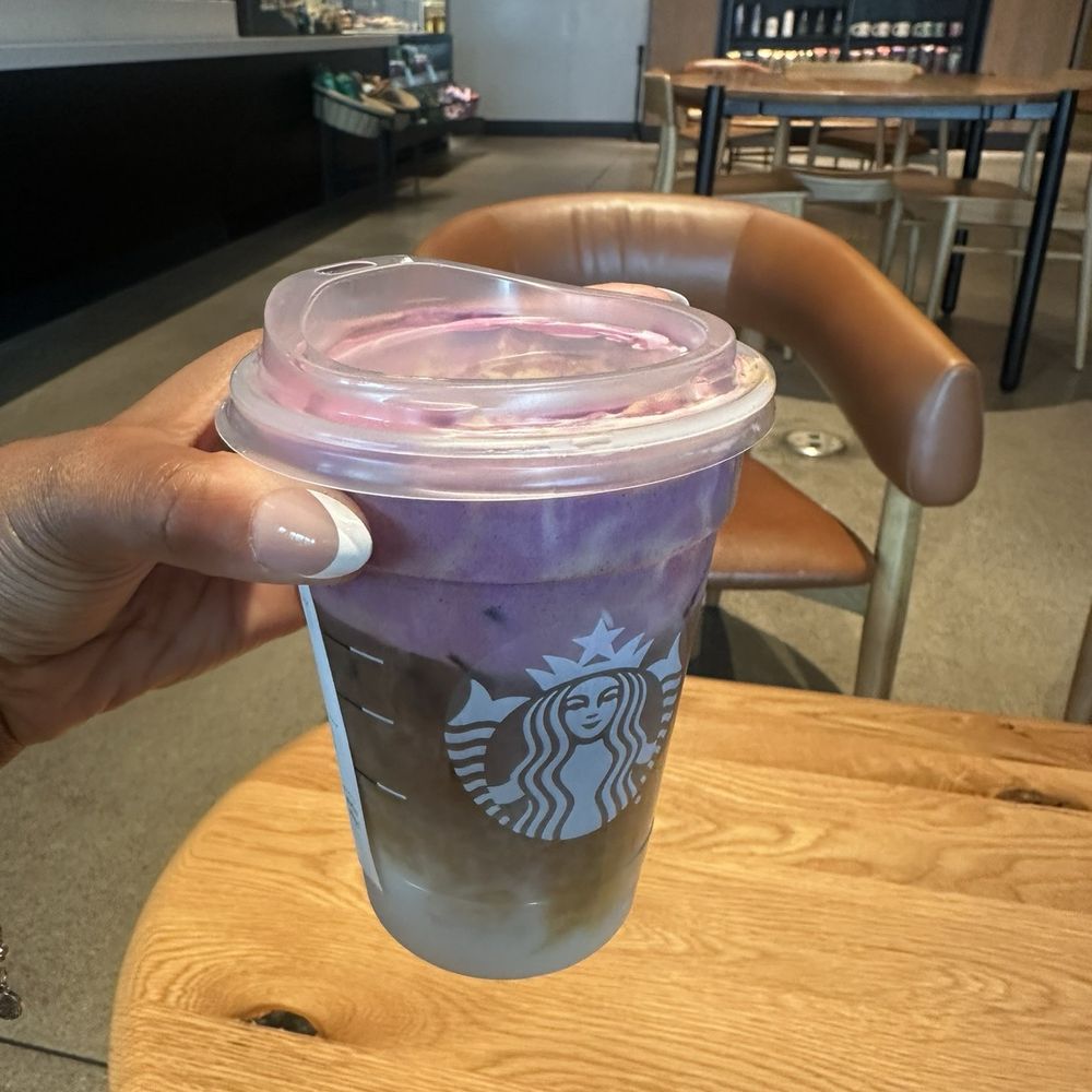Starbucks - Coffee & Tea Near Me - Martinsville, Virginia Starbucks - Coffee & Tea Near Me - Martinsville, Virginia