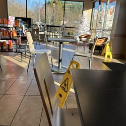 Dunkin' - The restaurant