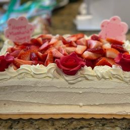 strawberry cake　1113 Betty Crocker Delights Super Moist Strawberry Cake Mix