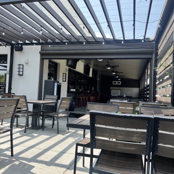 The '401 - Cover patio - American Near Me - Bellaire, Texas