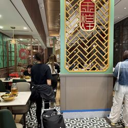 King’s Kitchen - Dining area