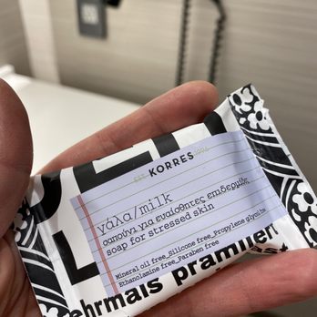 AC Hotel Phoenix Downtown - 3.8.21-3.9.21 ~ premium toiletries - Hotels Near Me - Phoenix, Arizona