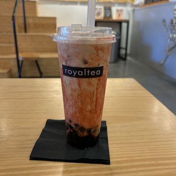 RoyalTea - Alafaya - Strawberry Milk Tea!!! - Bubble Tea Near Me - Alafaya, Florida