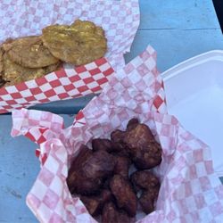 The Texa Rican 512 - Fried pork, Tostones with mayoketchup. Yum