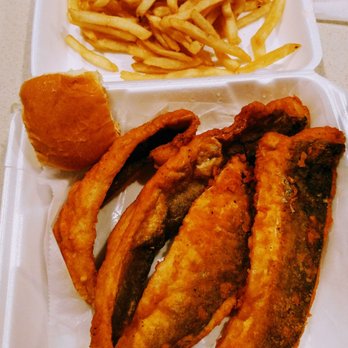 Crown Chicken Fish 86 Photos 48 Reviews Chicken Shop 403 Saw Mill Rd West Haven Ct Restaurant Reviews Phone Number Menu