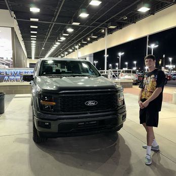 Bell Ford - Car Dealers Near Me - Phoenix, Arizona