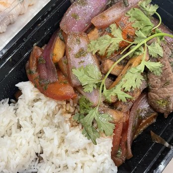 Peruvian Fuego - Lomo saltado - flavor was good but beef was super dry and tough - Peruvian Near Me - Palm Springs, California