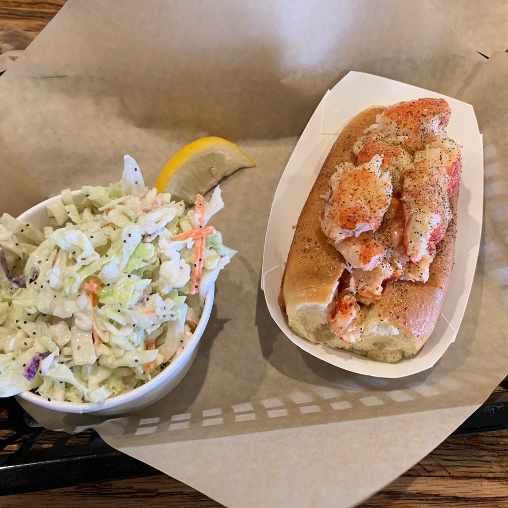Lobster West - Lobster roll smells and looks amazing! - Seafood Near Me - Encinitas, California