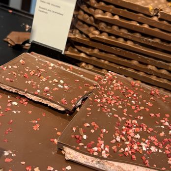 Läderach chocolatier suisse - Yum - Chocolatiers & Shops Near Me - Cerritos, California