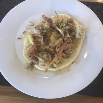 Benchmark - Digby scallops - Canadian (New) Near Me - Niagara-on-the-Lake, Ontario