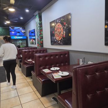 Vito's Gourmet Pizza - Italian Near Me - Plantation, Florida
