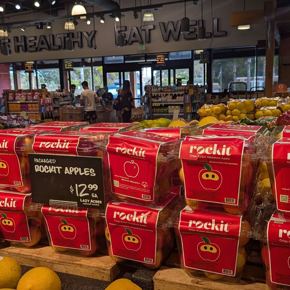 Lazy Acres Market - Grocery Near Me - Encinitas, California Lazy Acres Market - Grocery Near Me - Encinitas, California