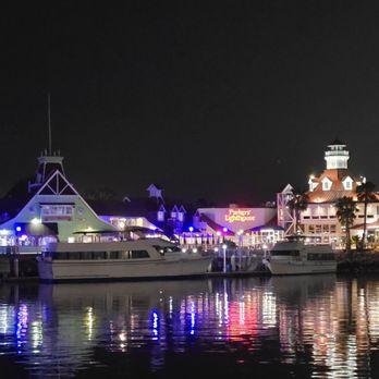 Pine Ave Pier - Night time view - Local Flavor Near Me - Long Beach, California Pine Ave Pier - Night time view - Local Flavor Near Me - Long Beach, California