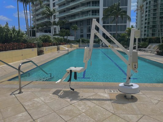 Hotel AKA Brickell by null
