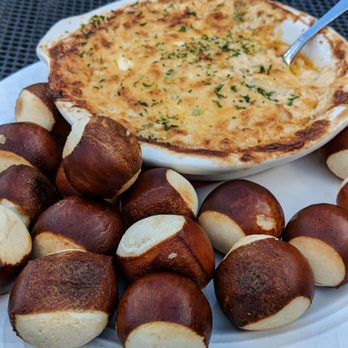 The Island Hideaway - Crab dip - Seafood Near Me - Solomons, Maryland