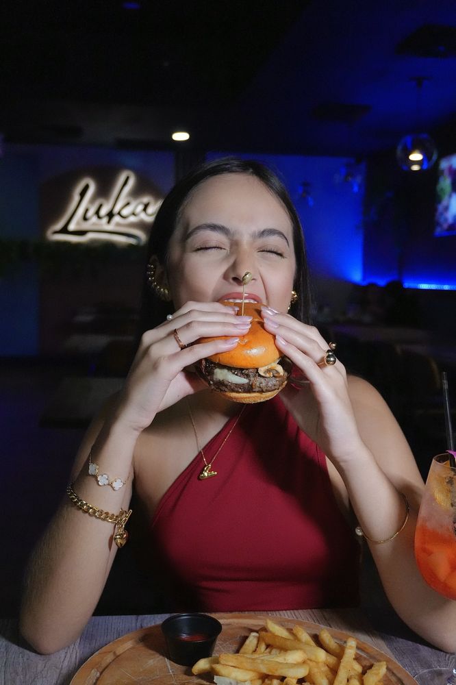Luka Restaurant Image