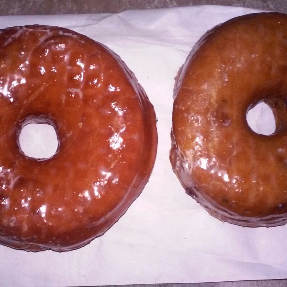 Best Donuts - The Strawberry and Blueberry Speciality Doughnuts. $1.00 a piece. - Donuts Near Me - Pittsburg, California Best Donuts - The Strawberry and Blueberry Speciality Doughnuts. $1.00 a piece. - Donuts Near Me - Pittsburg, California