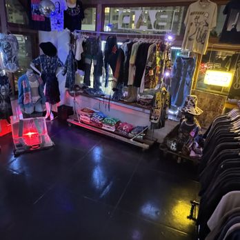 BAD - Used, Vintage & Consignment Near Me - Los Angeles, California