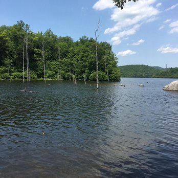 Monksville Reservoir - If you found the tree graveyard be adventurous, you may find a spot that's really chill here. - Lakes Near Me - Ringwood, New Jersey