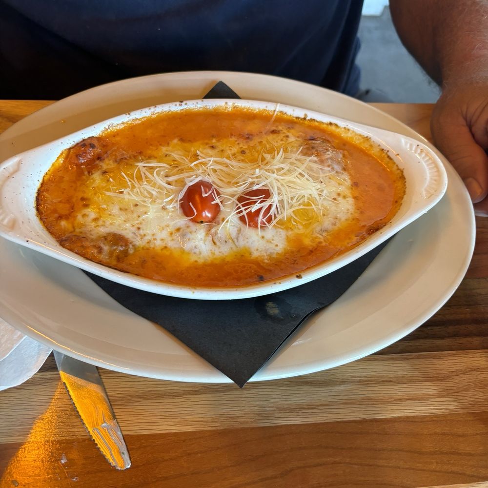 Lacasa Resturant And Bar - Lasagna? More like a cheesy soup. - Pizza Near Me - Muncie, Indiana Lacasa Resturant And Bar - Lasagna? More like a cheesy soup. - Pizza Near Me - Muncie, Indiana