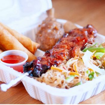 HRE Bakery - Combo plate with pancit. I ordered a side of lumpia, because I didn't realize FOUR came with the meal. - Filipino Near Me - Virginia Beach, Virginia