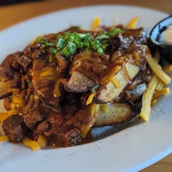 Jim 'N Nick's Bar-B-Q - Brisket Chili Cheese Wedges - Barbeque Near Me - Mcdonough, Georgia