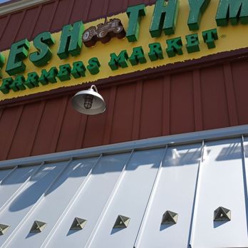 Fresh Thyme Market - Front sign above entrance - Vitamins & Supplements Near Me - River Forest, Illinois Fresh Thyme Market - Front sign above entrance - Vitamins & Supplements Near Me - River Forest, Illinois