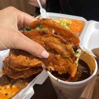 Tacotlan - Quessabirria 3 tacos de birria with Consome on the side - Mexican Near Me - Chicago, Illinois Tacotlan - Quessabirria 3 tacos de birria with Consome on the side - Mexican Near Me - Chicago, Illinois
