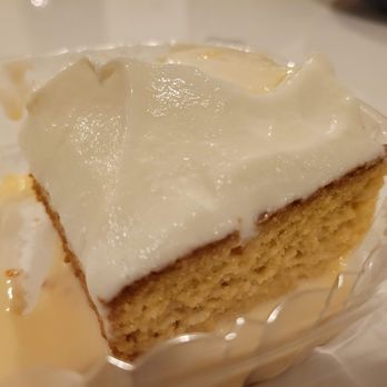 Zoralie Restaurant - Tres Leches - Dominican Near Me - New York, New York
