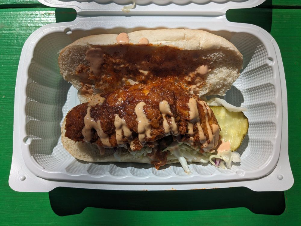 BUSSIN’ BUNS Updated November 2024 6816 RM 620, Austin, Texas