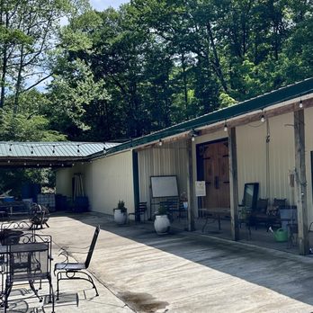Wine Tree Vineyards - Wineries Near Me - Vienna, West Virginia Wine Tree Vineyards - Wineries Near Me - Vienna, West Virginia