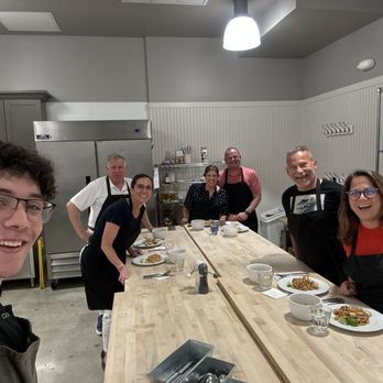 Sur La Table - Thai Date Night cooking class - Home Decor Near Me - Miami, Florida