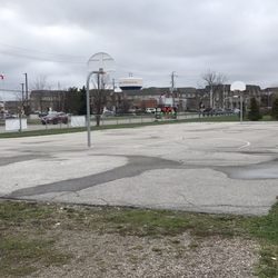 Waterdown Memorial Park - Basketball court