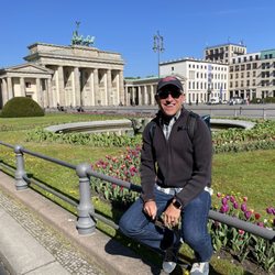 The Berlin Expert - Wonderful day at the gate
