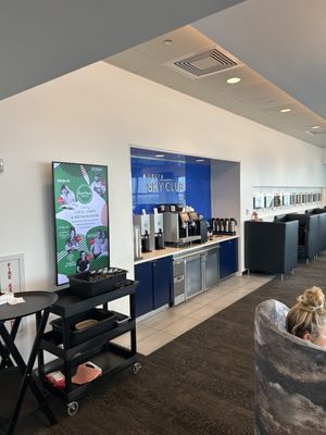 Delta Sky Club by null