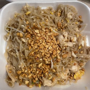 Cha Da Thai - Disproportionate pad Thai: at least they have a brown sauce option. 95-98% noodle. - Thai Near Me - Winston Salem, North Carolina