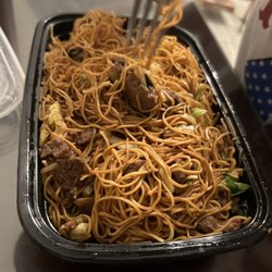 Golden Chopsticks - Beef lo mein