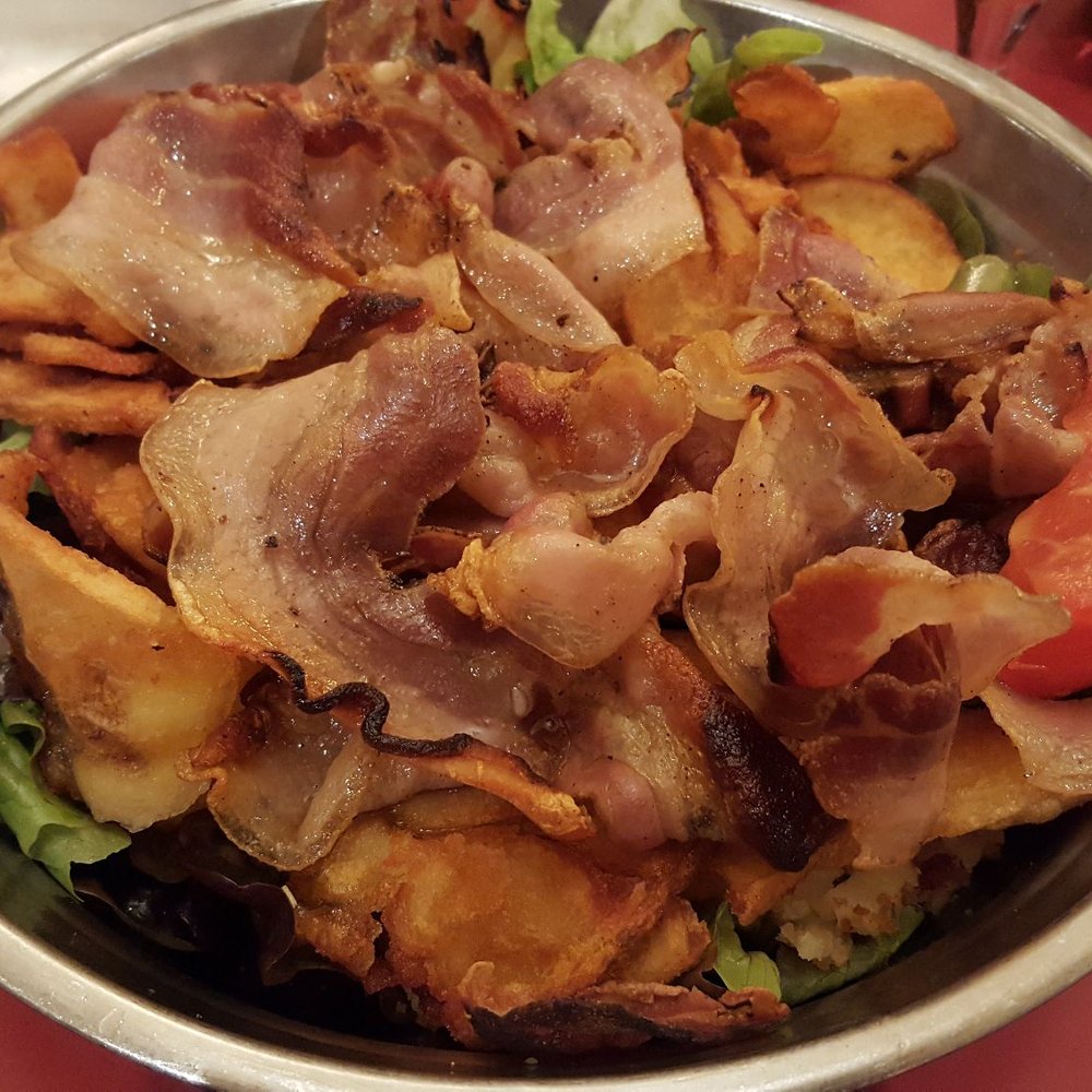 Gladines Batignolles - Pork belly salad - French Southwest Near Me - Paris, 01 Gladines Batignolles - Pork belly salad - French Southwest Near Me - Paris, 01